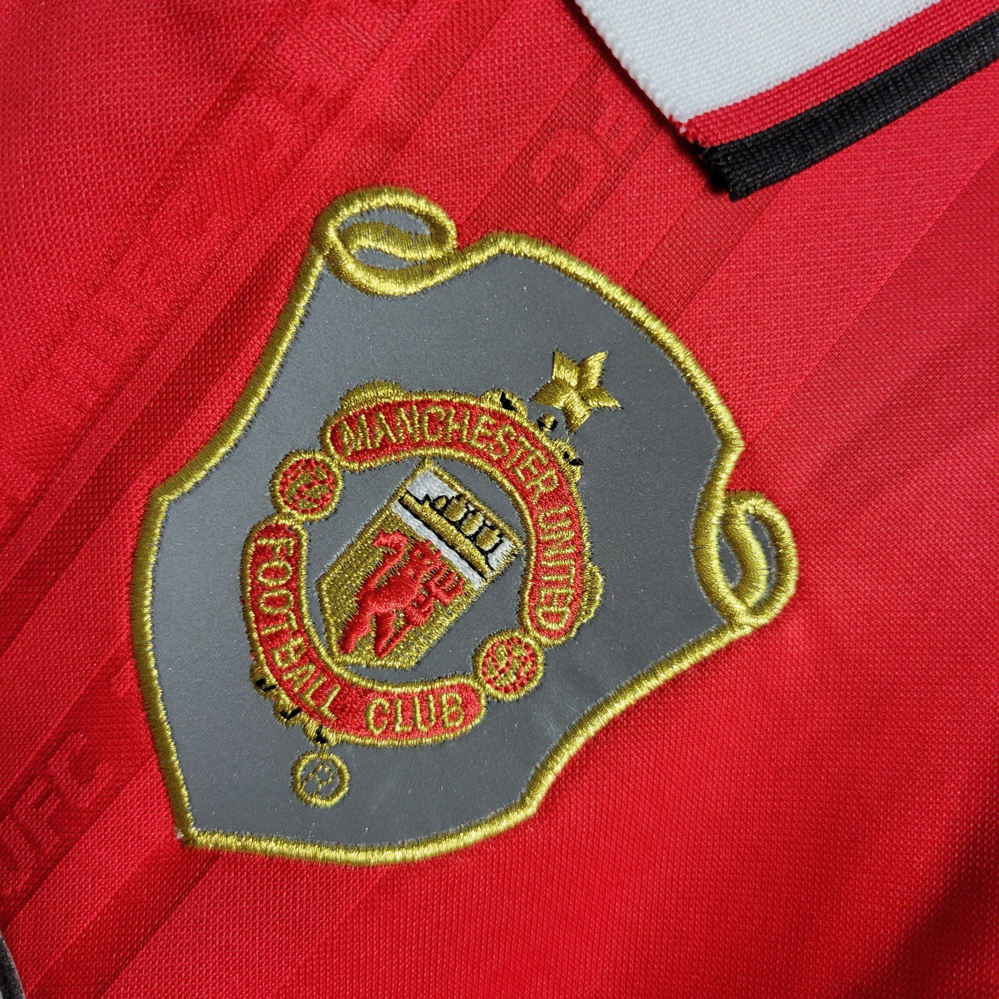 Camiseta Manchester United Titular 1999 - Versión (Retro)