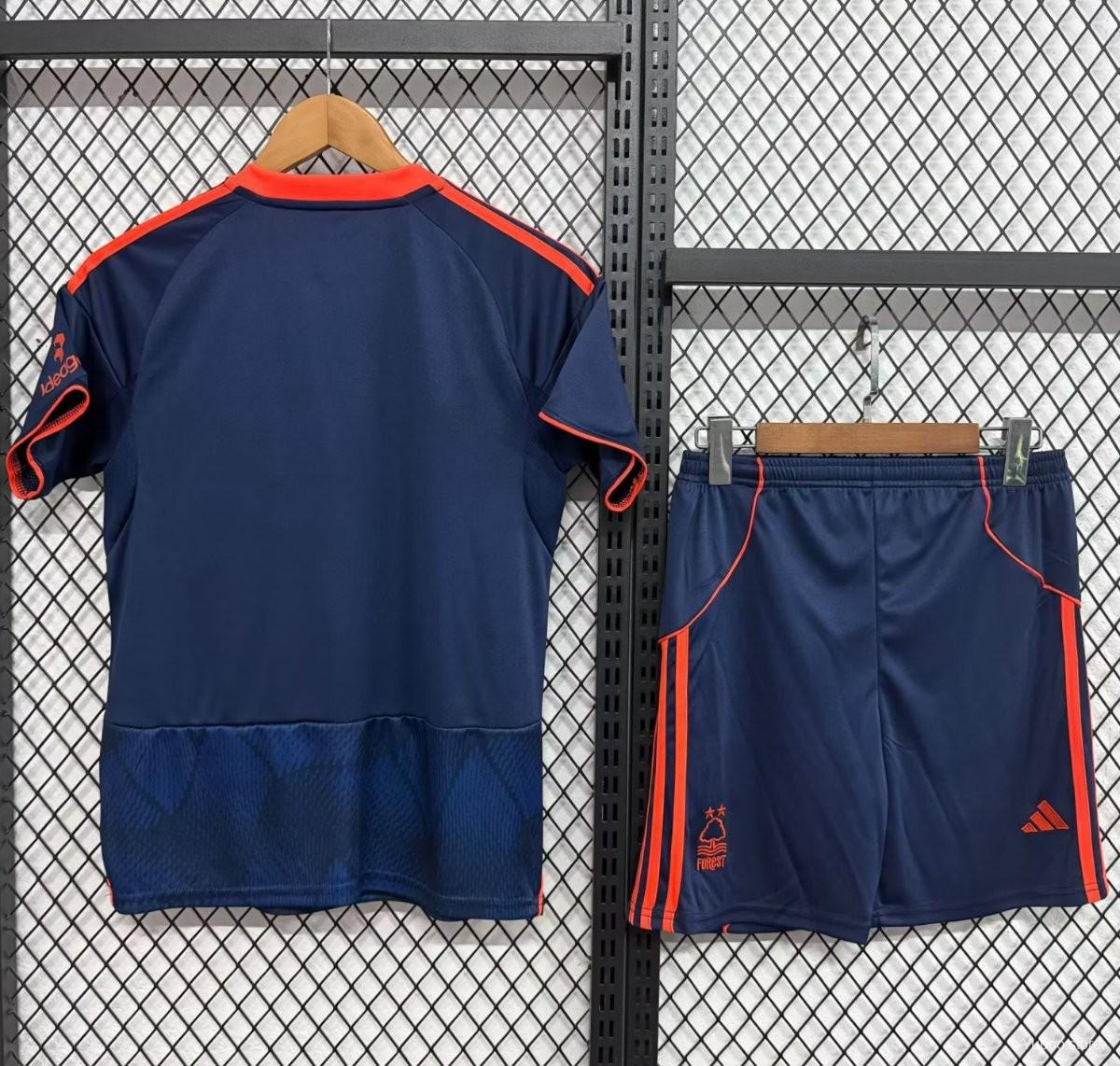 Kit Nottingham Forest 25/26 Terceiro - (Aficionado)