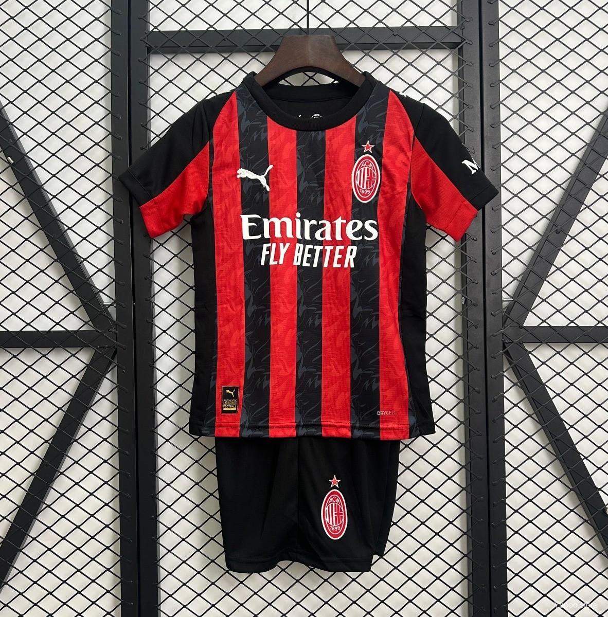 Kit Infantil Milan 25/26 Casa