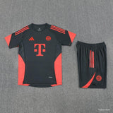 Kit Bayern de Munique 25/26 Treino Staff - (Aficionado)