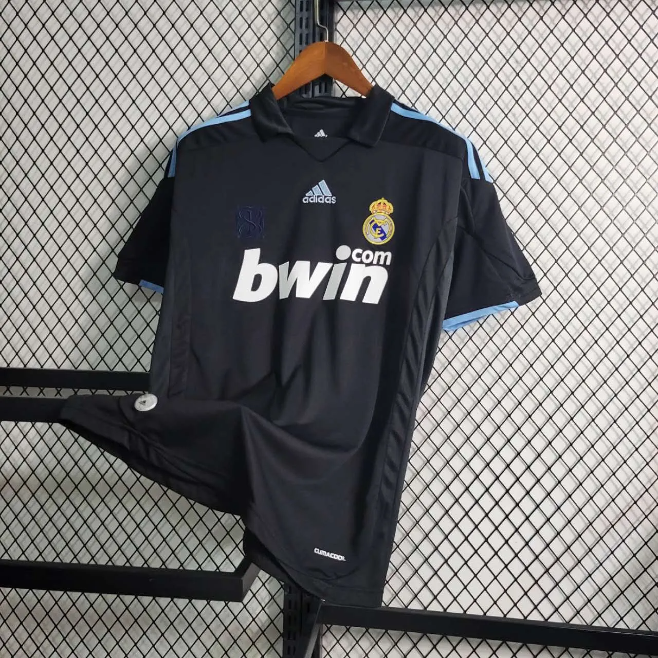 Camiseta Real Madrid 09/10 Fora - (Retro)