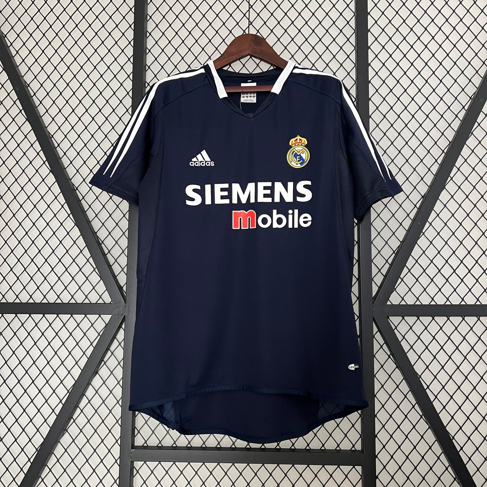 Camiseta Real Madrid 04/05 Fora - (Retro)