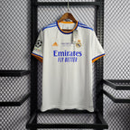 Camiseta Real Madrid 21/22 Casa (Final Champions League) (Com Patches) - (Retro)