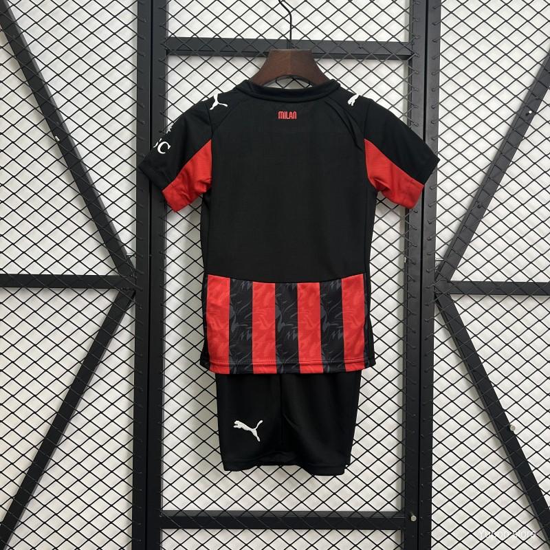 Kit Infantil Milan 25/26 Casa