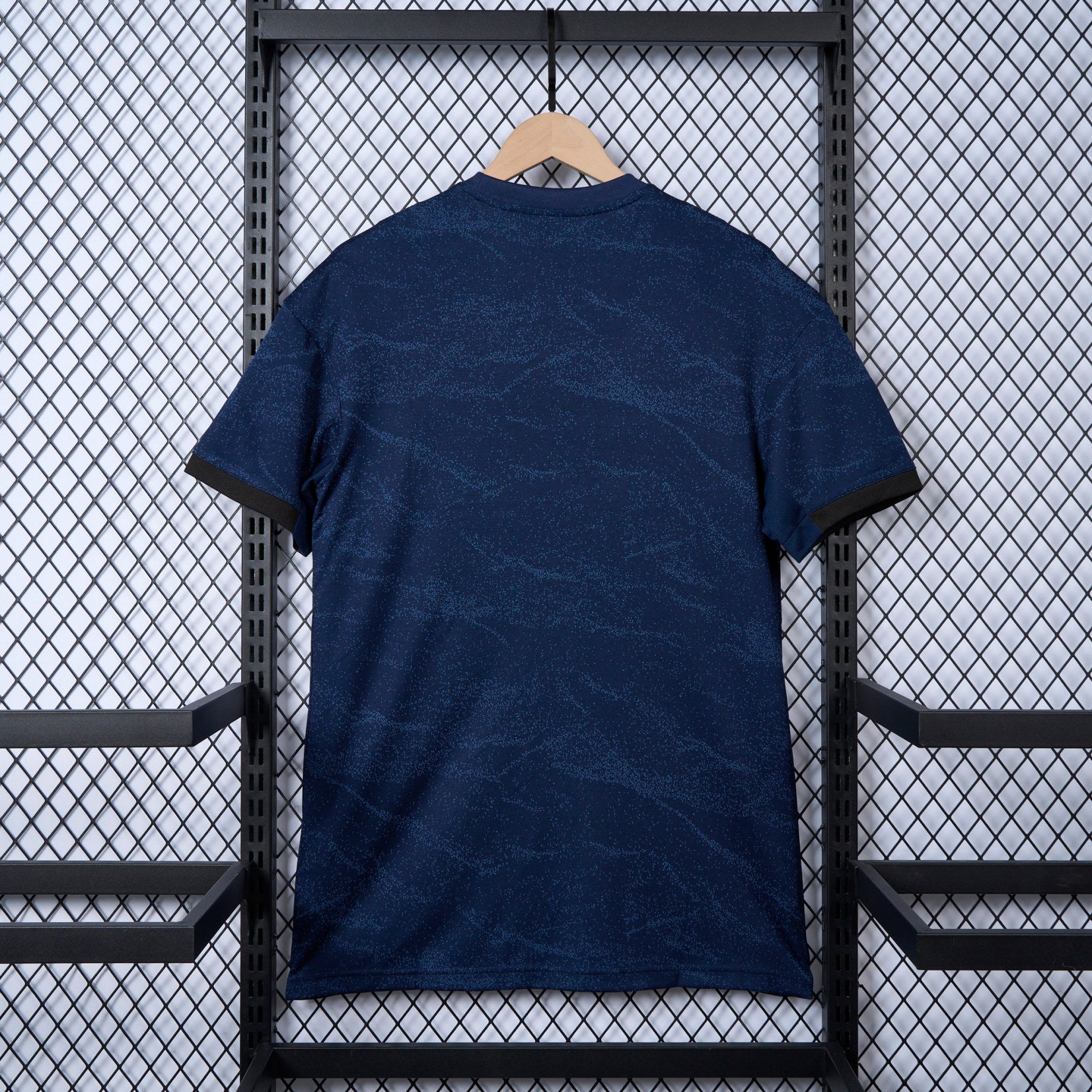 Camiseta Real Madrid 19/20 Fora - (Retro)