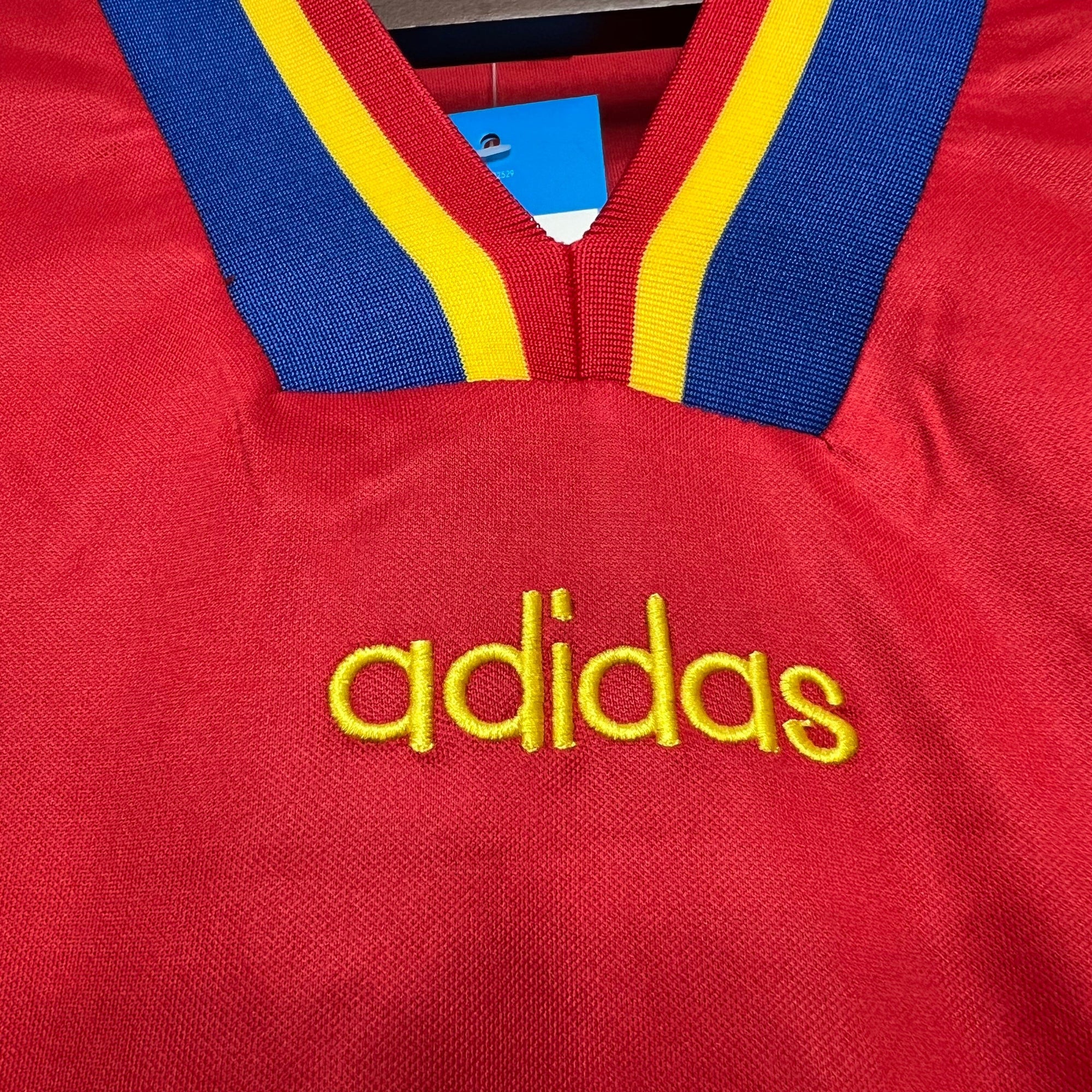 Camiseta Romênia Fora 1994 - Versión (Retro)