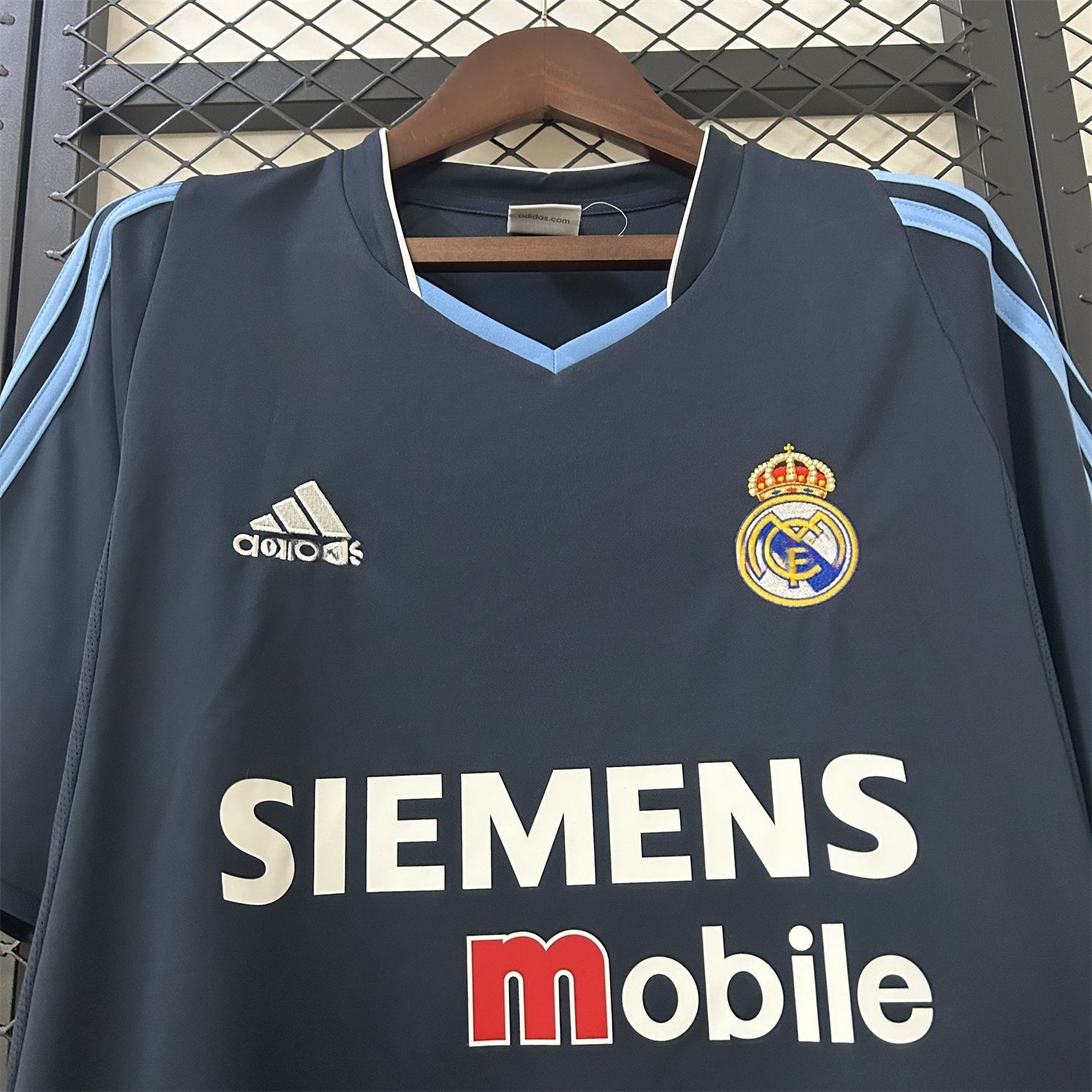 Camiseta Real Madrid 03/04 Fora - (Retro)