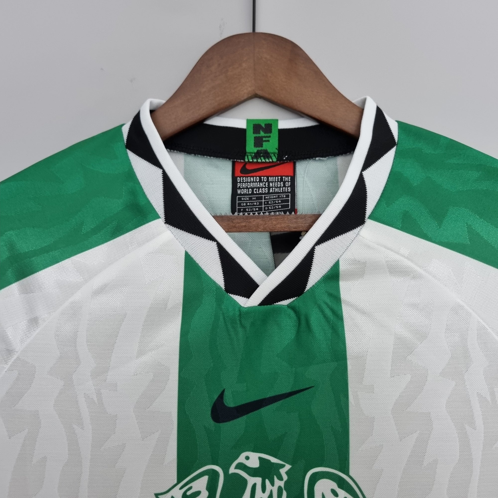 Camiseta Nigéria Reserva 1996 - Versión (Retro)