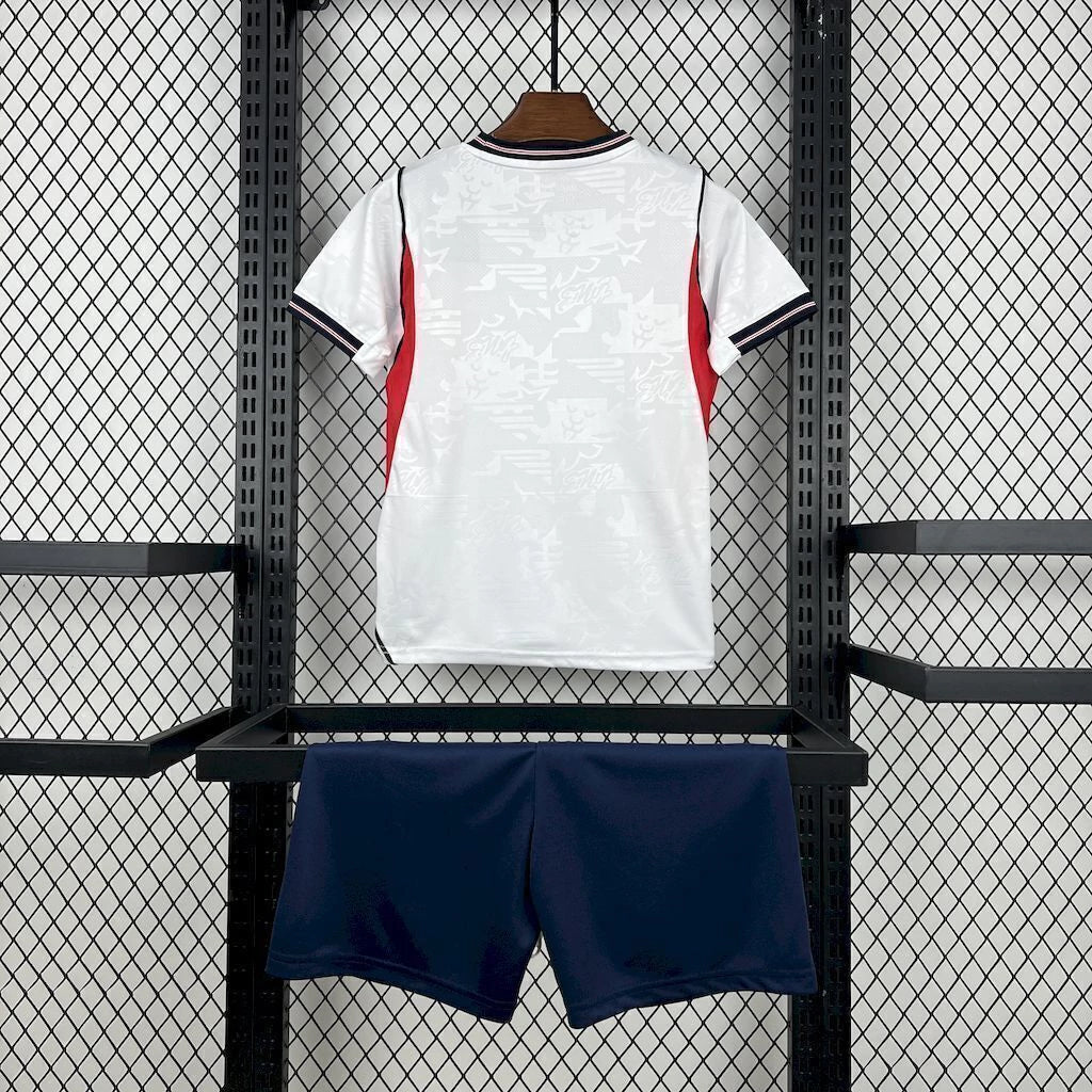 Kit Infantil Inglaterra 2026 - Casa