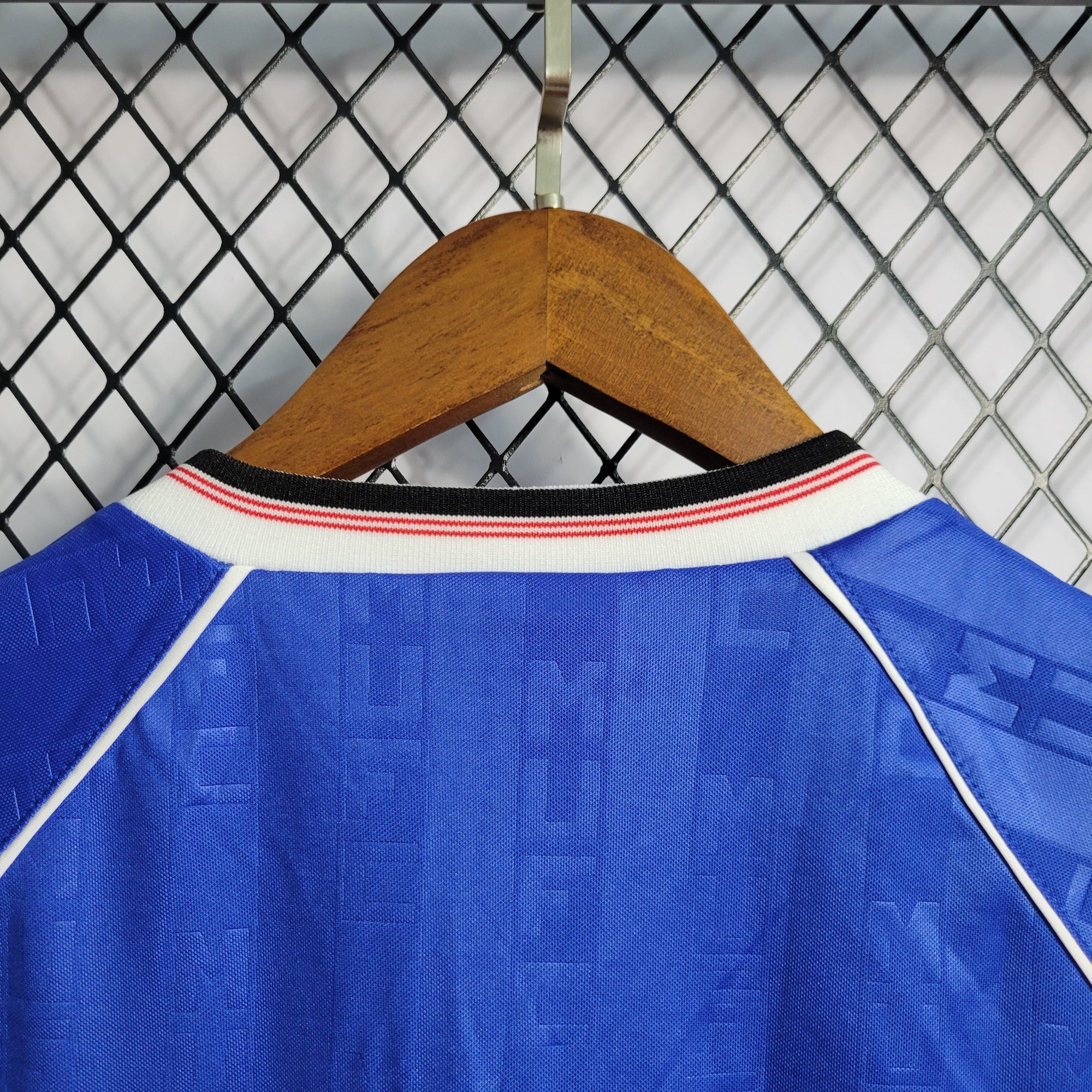 Camiseta Manchester United Reserva 1988 - Versión (Retro)