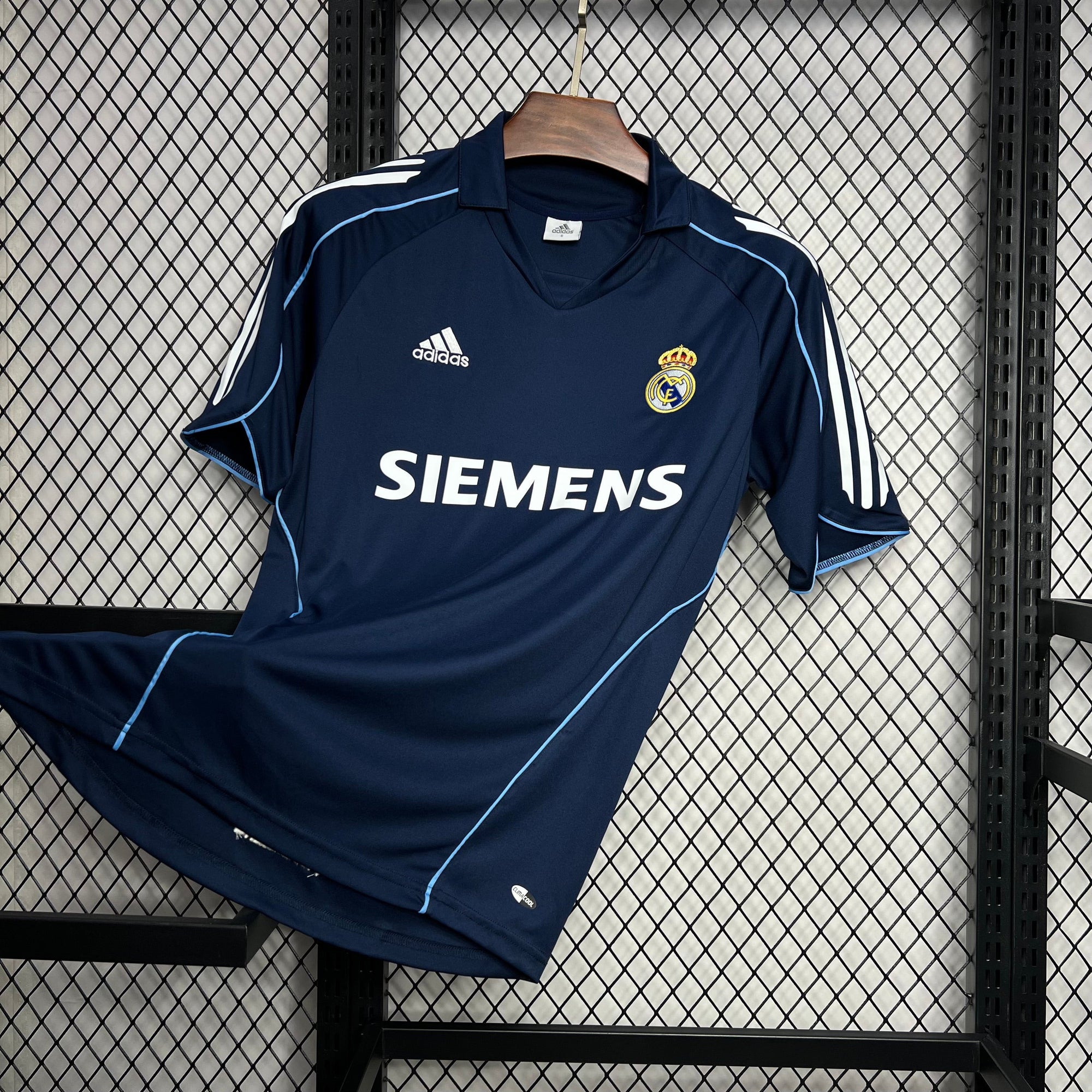 Camiseta Real Madrid 05/06 Fora - (Retro)