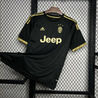 Camiseta Juventus 15/16 Terceiro - (Retro)