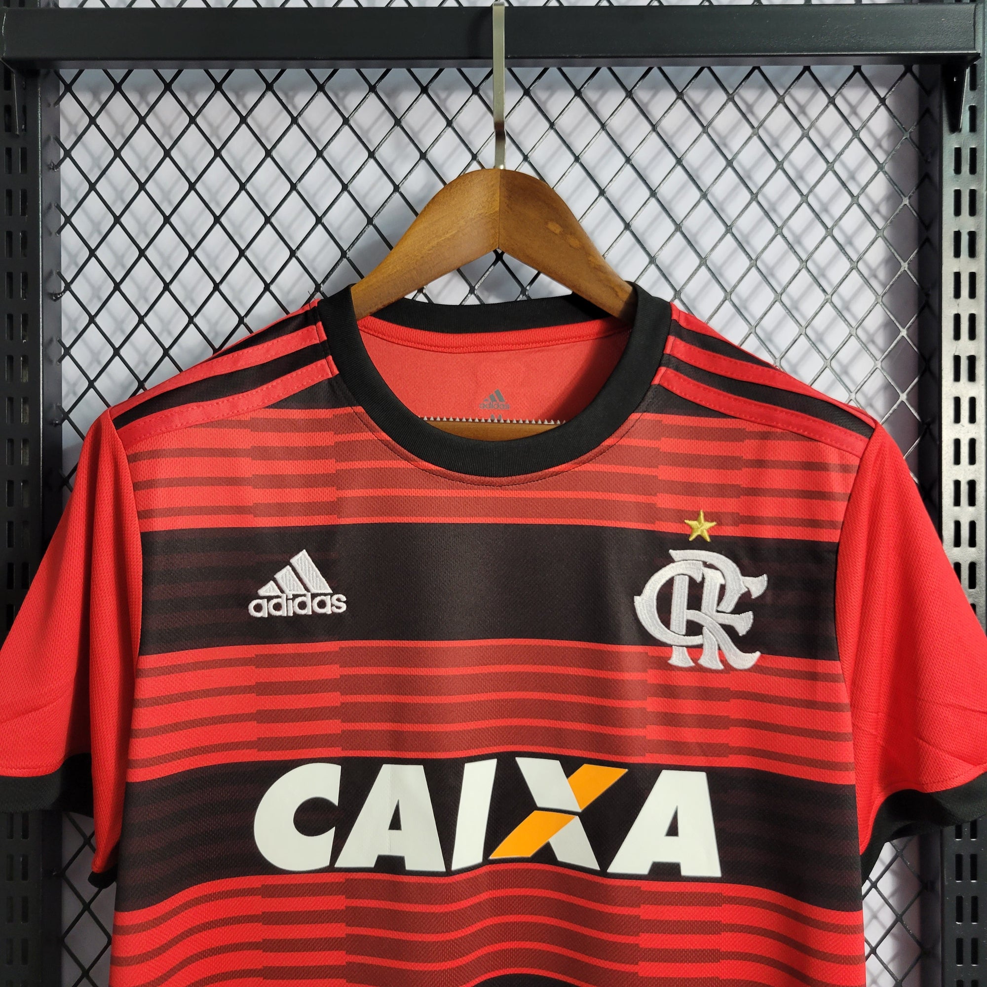 Camiseta Flamengo Titular 18/19 - Versión (Retro)