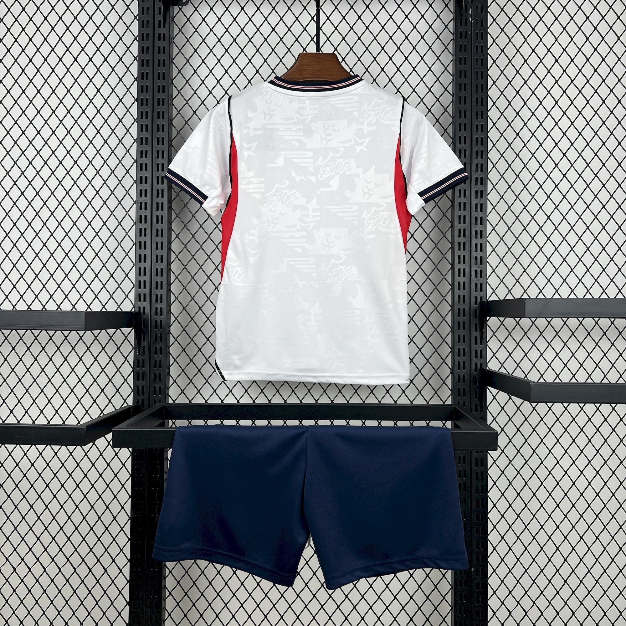 Kit Infantil Inglaterra 2026 - Casa