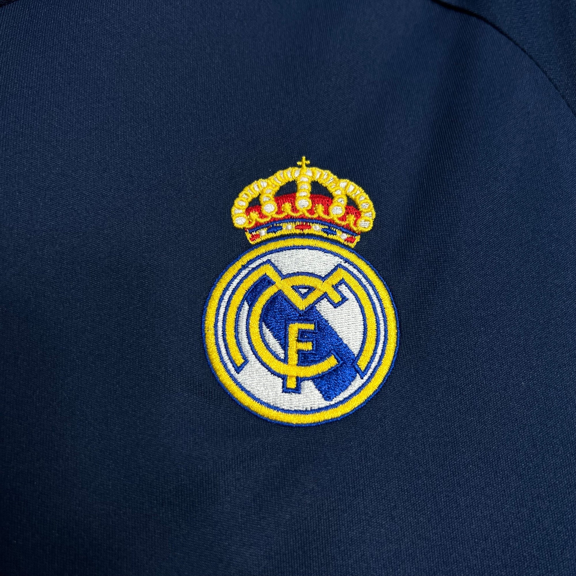 Camiseta Real Madrid 05/06 Fora - (Retro)