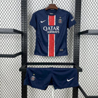 Kit Infantil PSG 24/25 Casa (Com Estrelas)