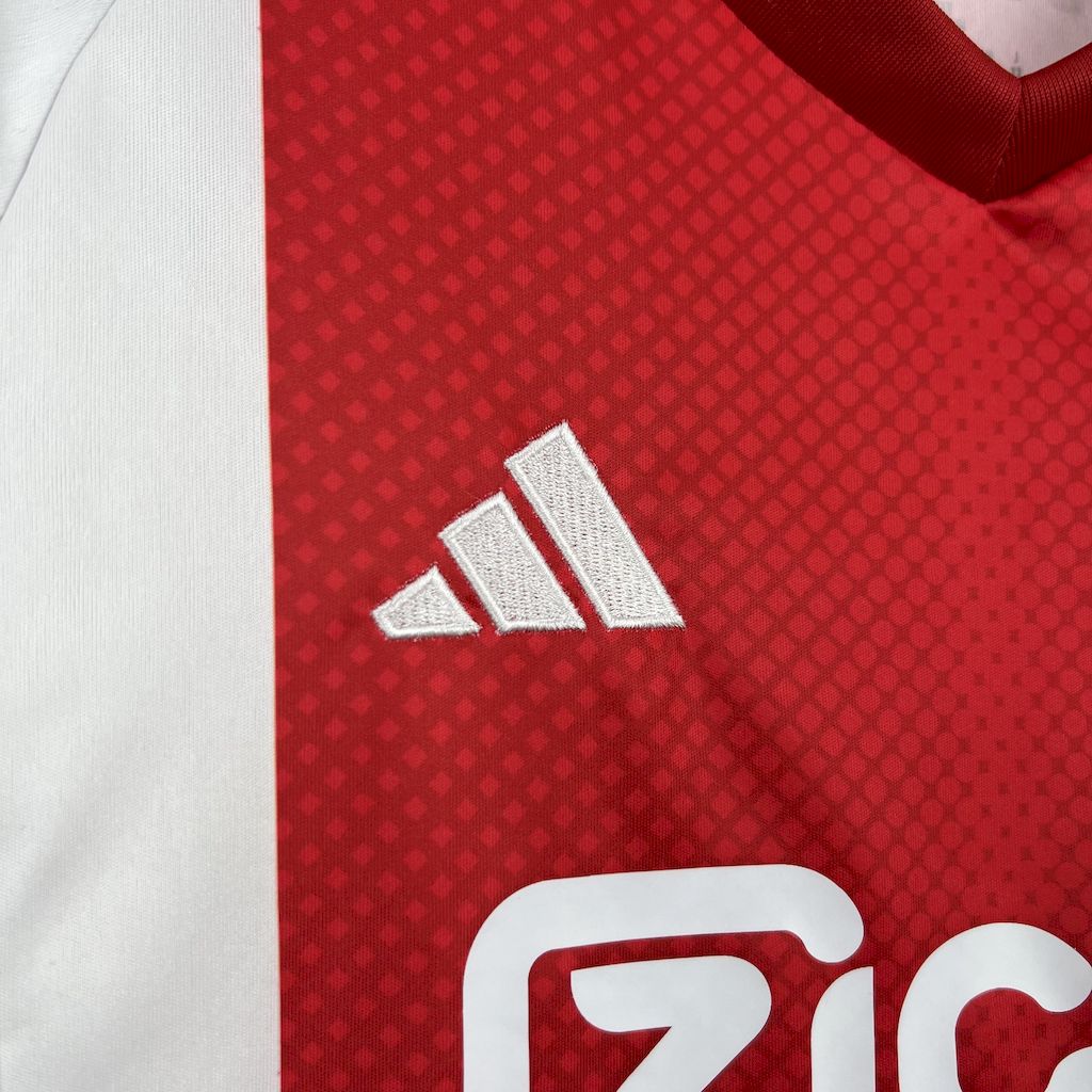 Kit Infantil Ajax 25/26 Casa