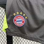 Kit Infantil Bayern de Munique 25/26 Portero Fora