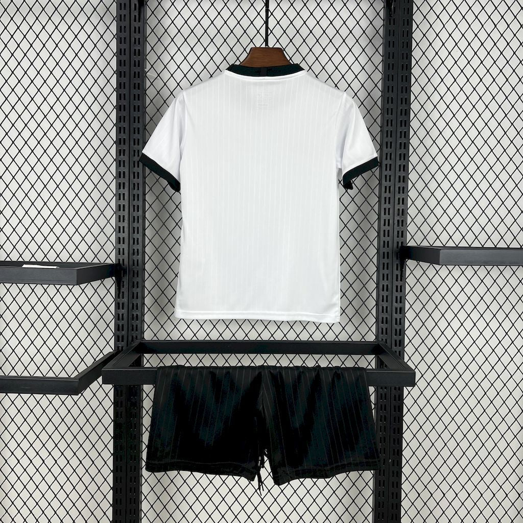 Kit Infantil Alemanha 2025 Cumpleaños 125 Años