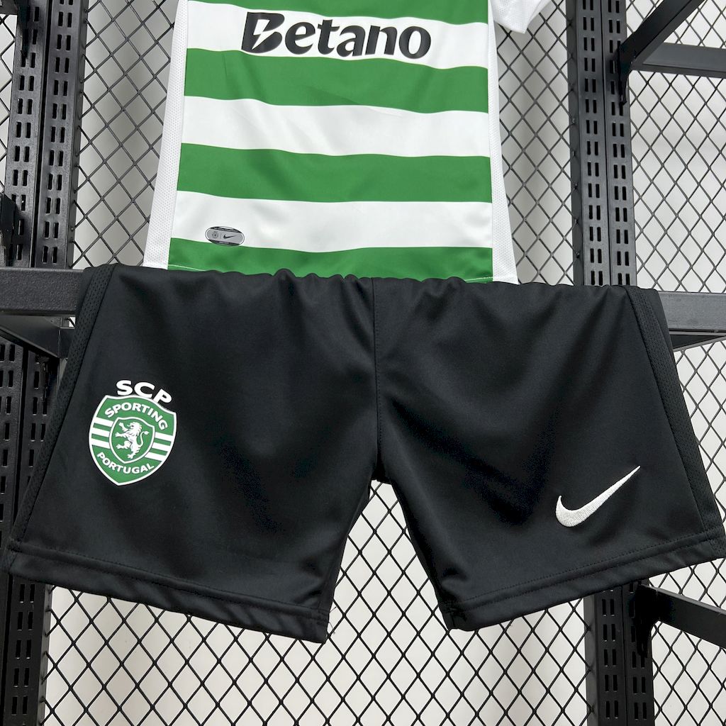 Kit Infantil Sporting 25/26 Casa
