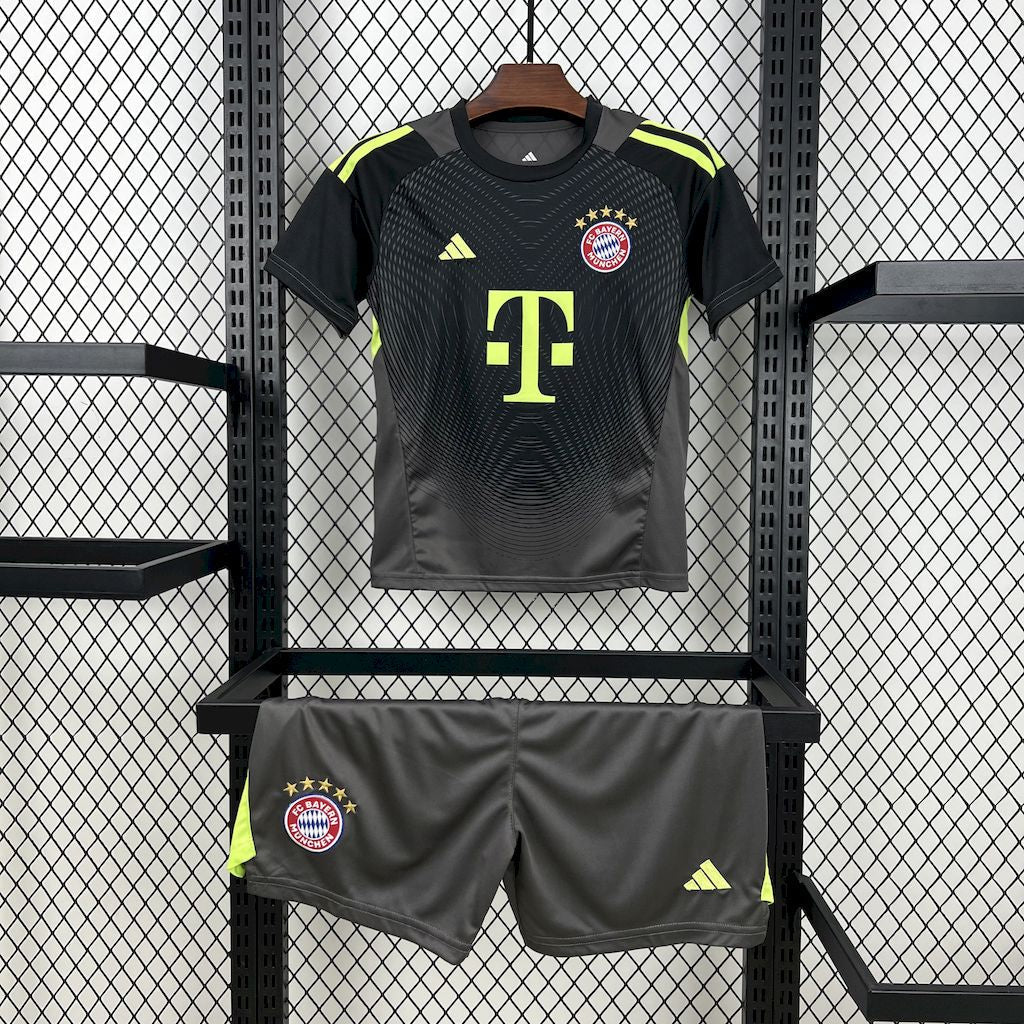 Kit Infantil Bayern de Munique 25/26 Portero Fora
