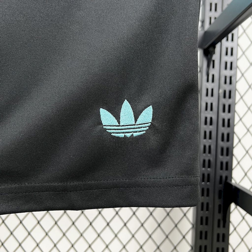 Kit Infantil Alemanha 2025 Cumpleaños 125 Años Portero Casa