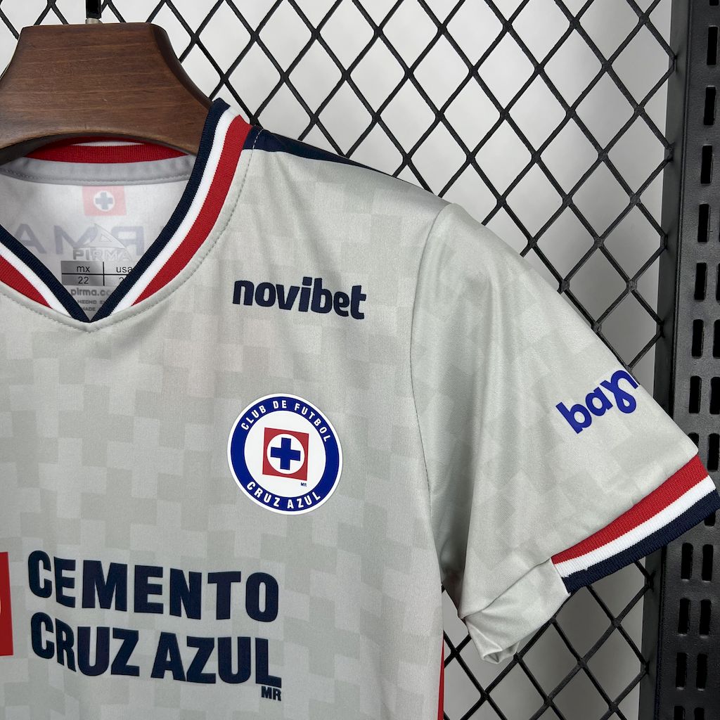 Kit Infantil Cruz Azul 25/26 Fora