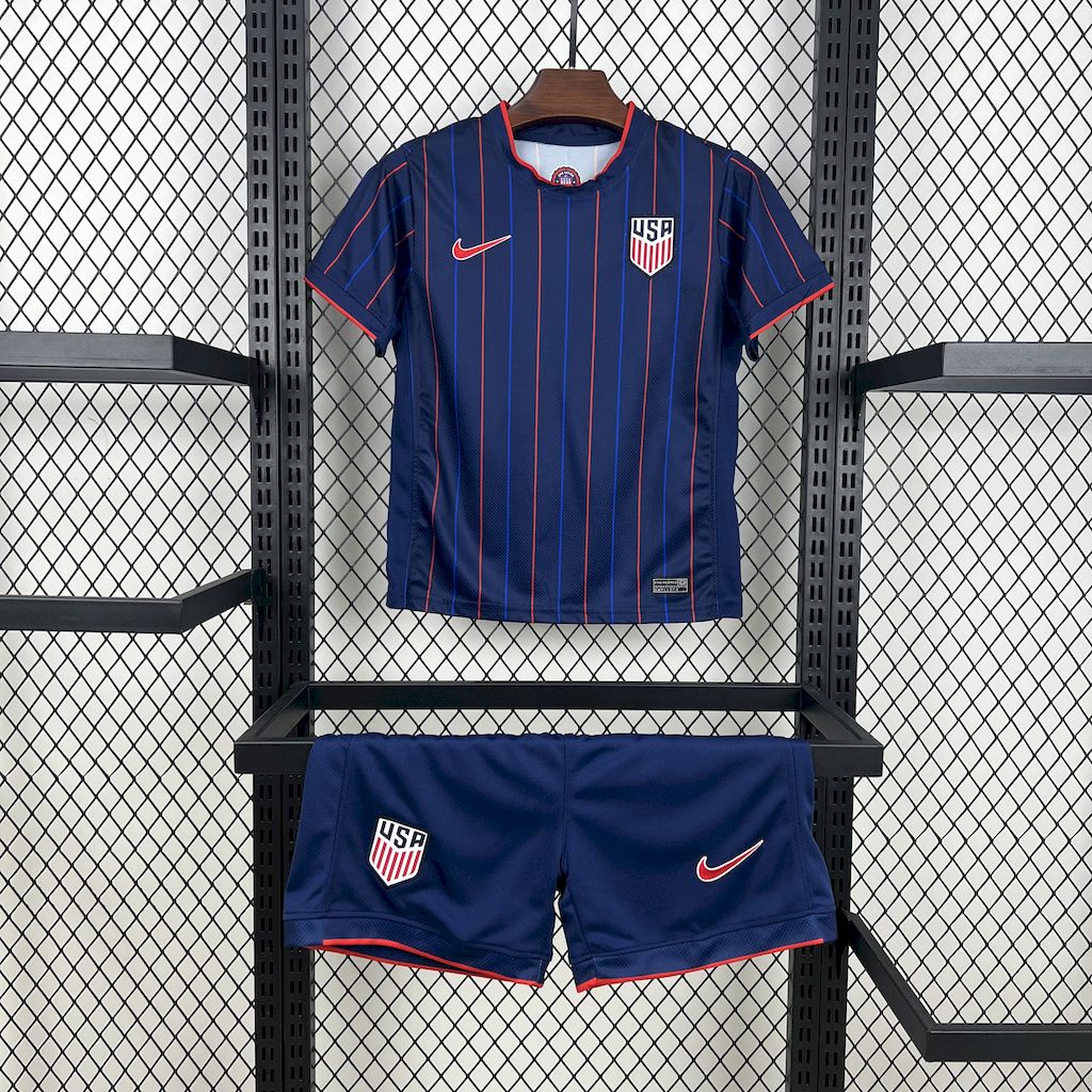 Kit Infantil Estados Unidos 2025 Fora