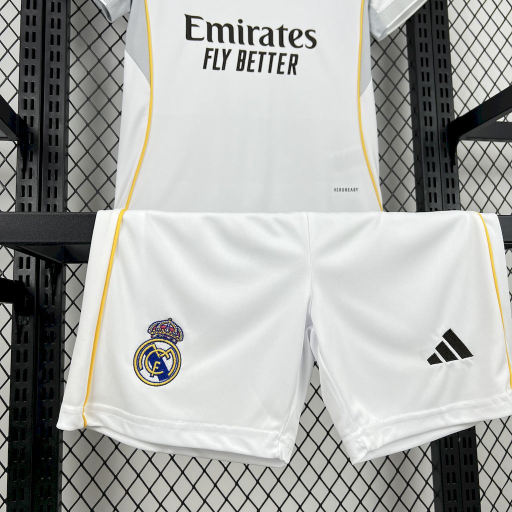 Kit Infantil Real Madrid 25/26 Casa