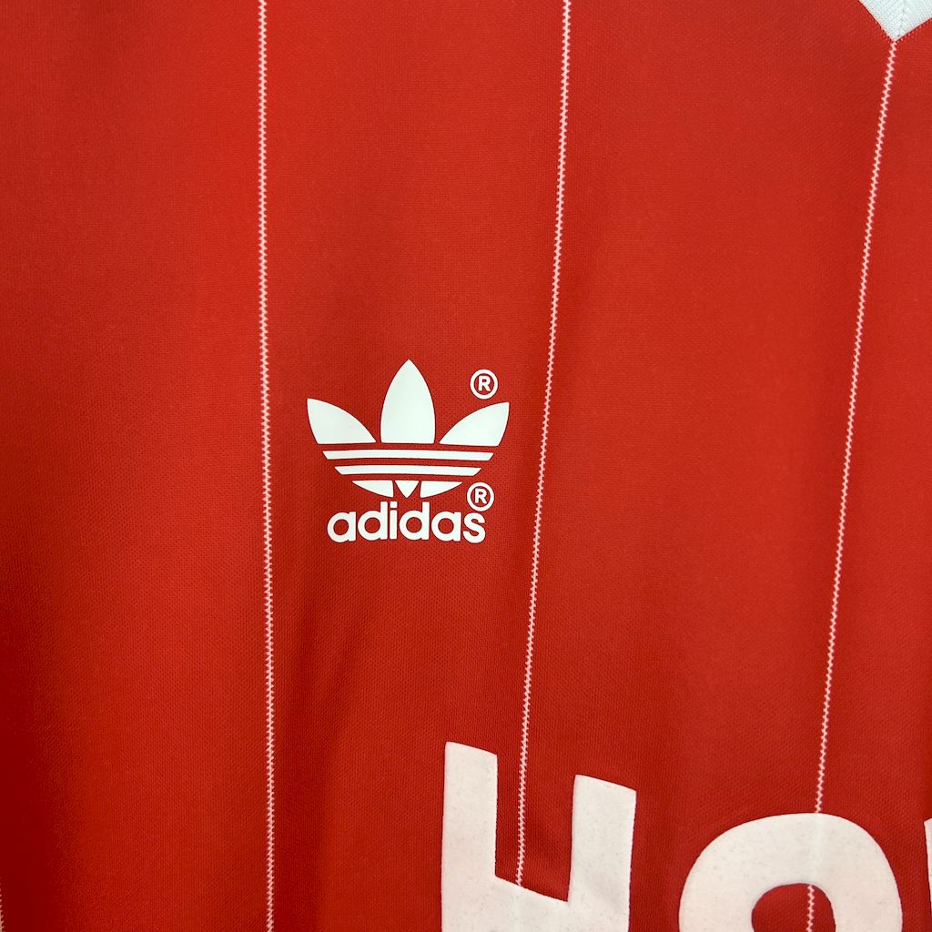 Camiseta Hamburgo 83/84 Fora - (Retro)