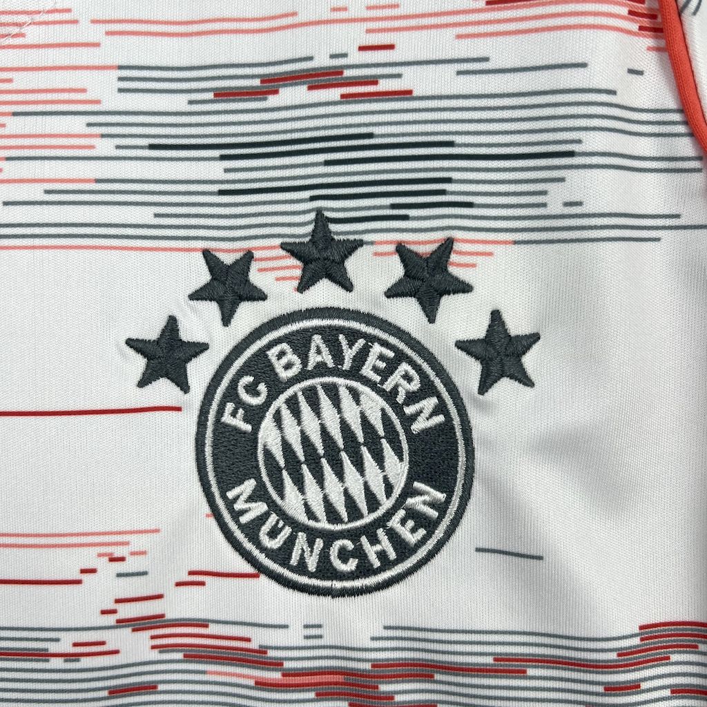 Camiseta Bayern de Munique 25/26 Fora - (Feminina)