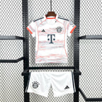 Kit Infantil Bayern de Munique 25/26 Fora