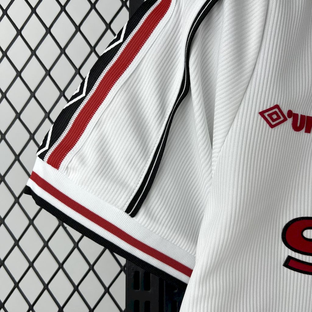 Camiseta Manchester united Branca 98/99 - Versión (Retro)