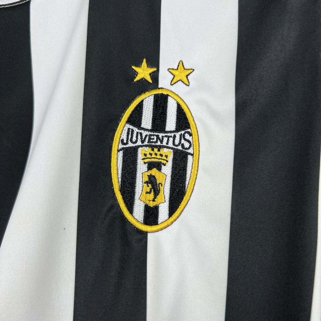 Camiseta Juventus 03/04 Casa - (Retro)